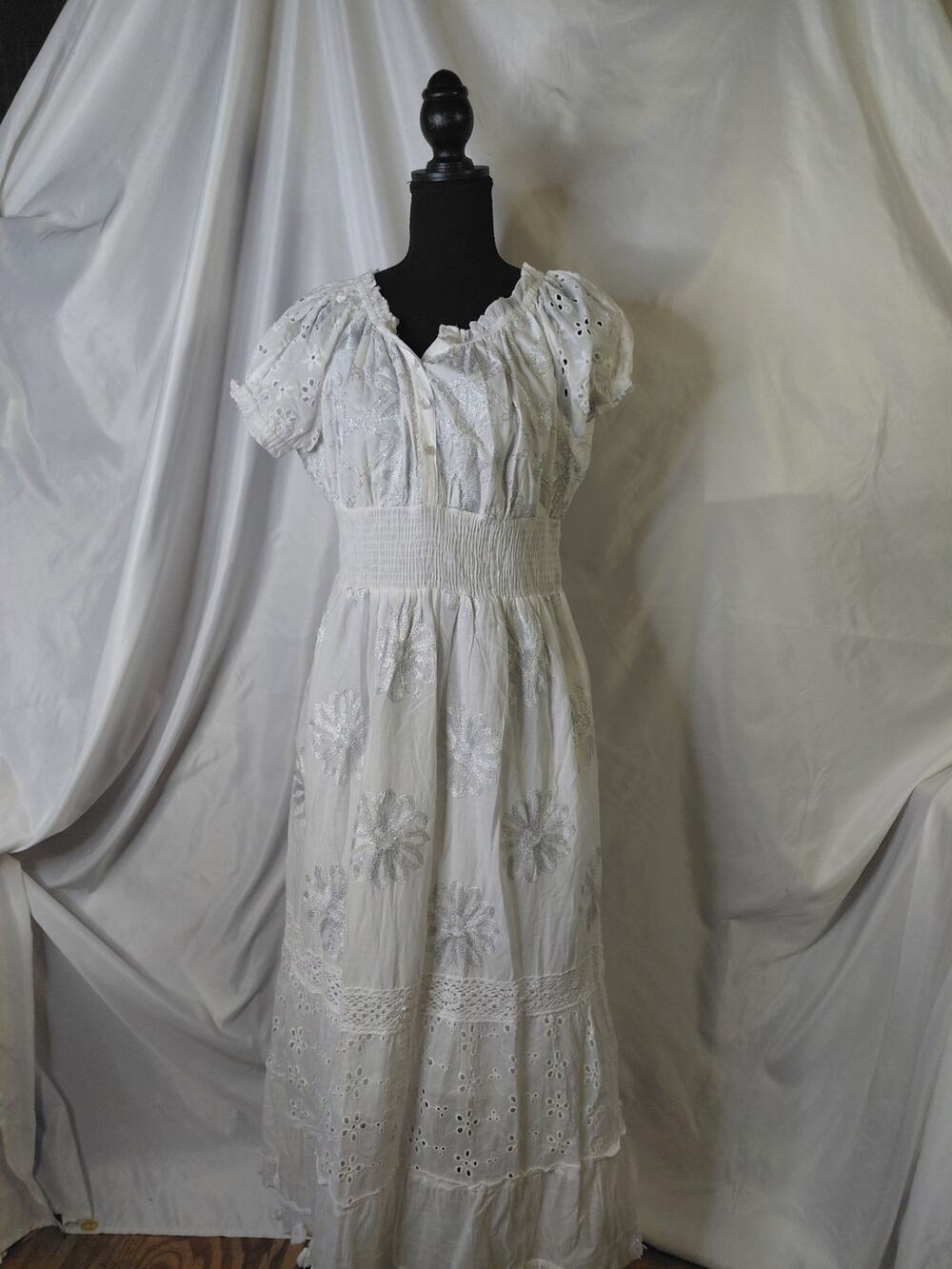 ME 2 MAGIC DRESS